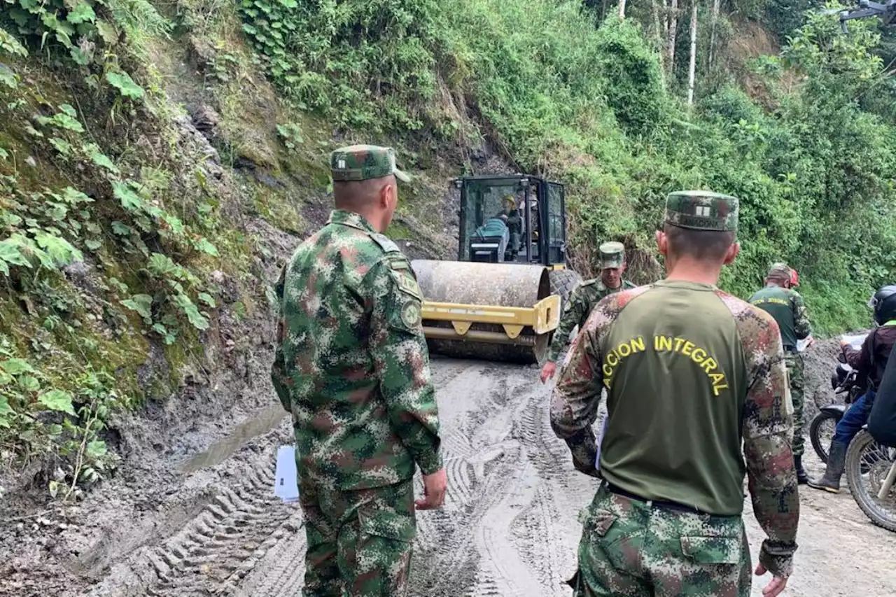 Ejército le mete mano a vías cercanas al Nevado del Ruiz; evacuarían ante posible erupción - Pulzo