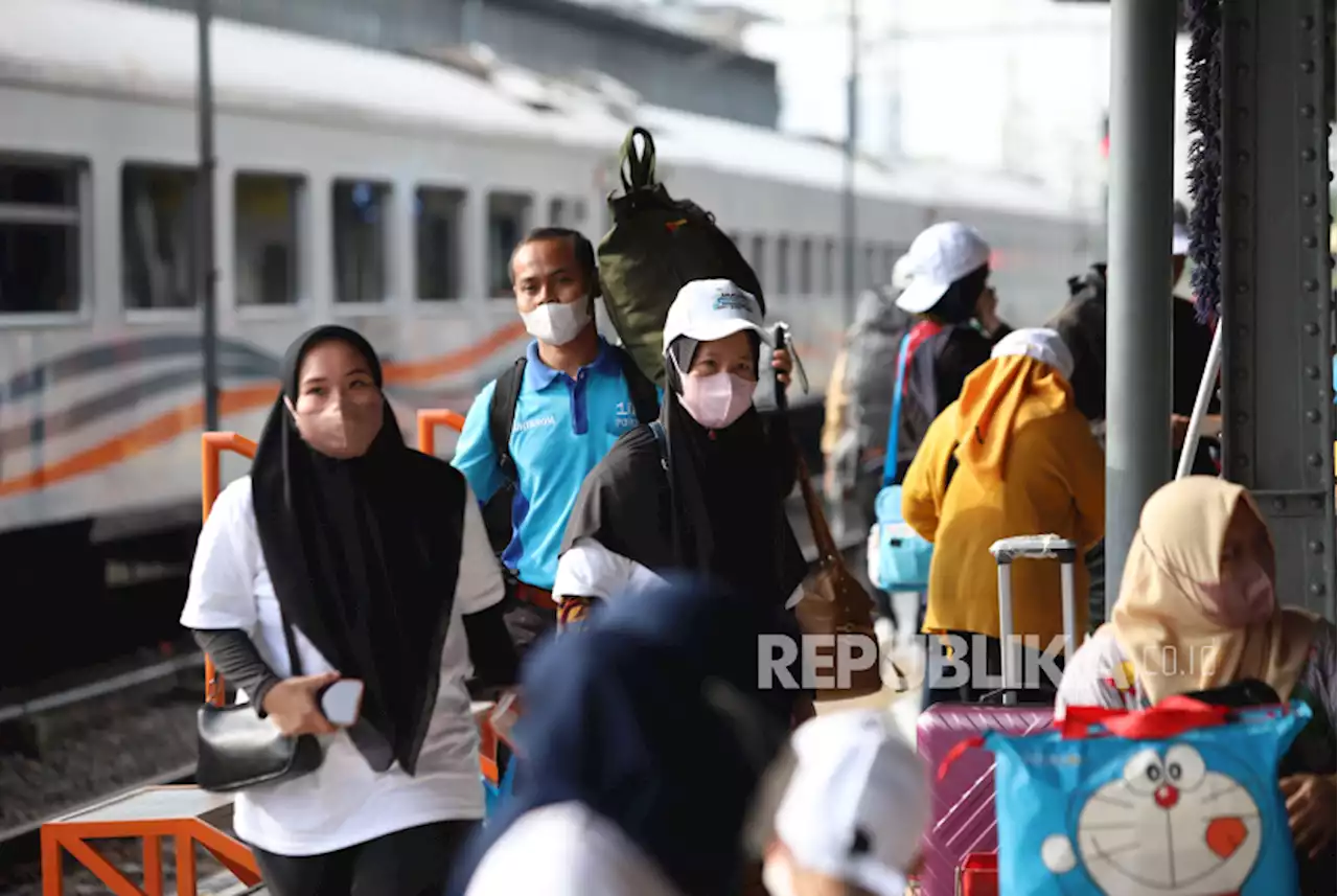 Kementerian BUMN Lepas 15 Ribu Peserta Mudik Bersama BUMN 2023 Moda Kereta Api |Republika Online