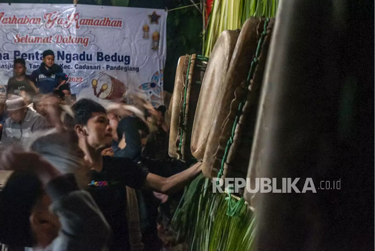 Keseruan Tradisi Ngadu Bedug di Pandeglang |Republika Online