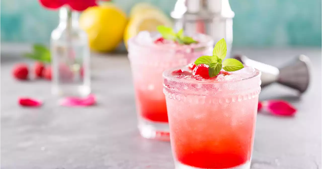 Tres cócteles con vodka, perfectos para refrescarse esta temporada