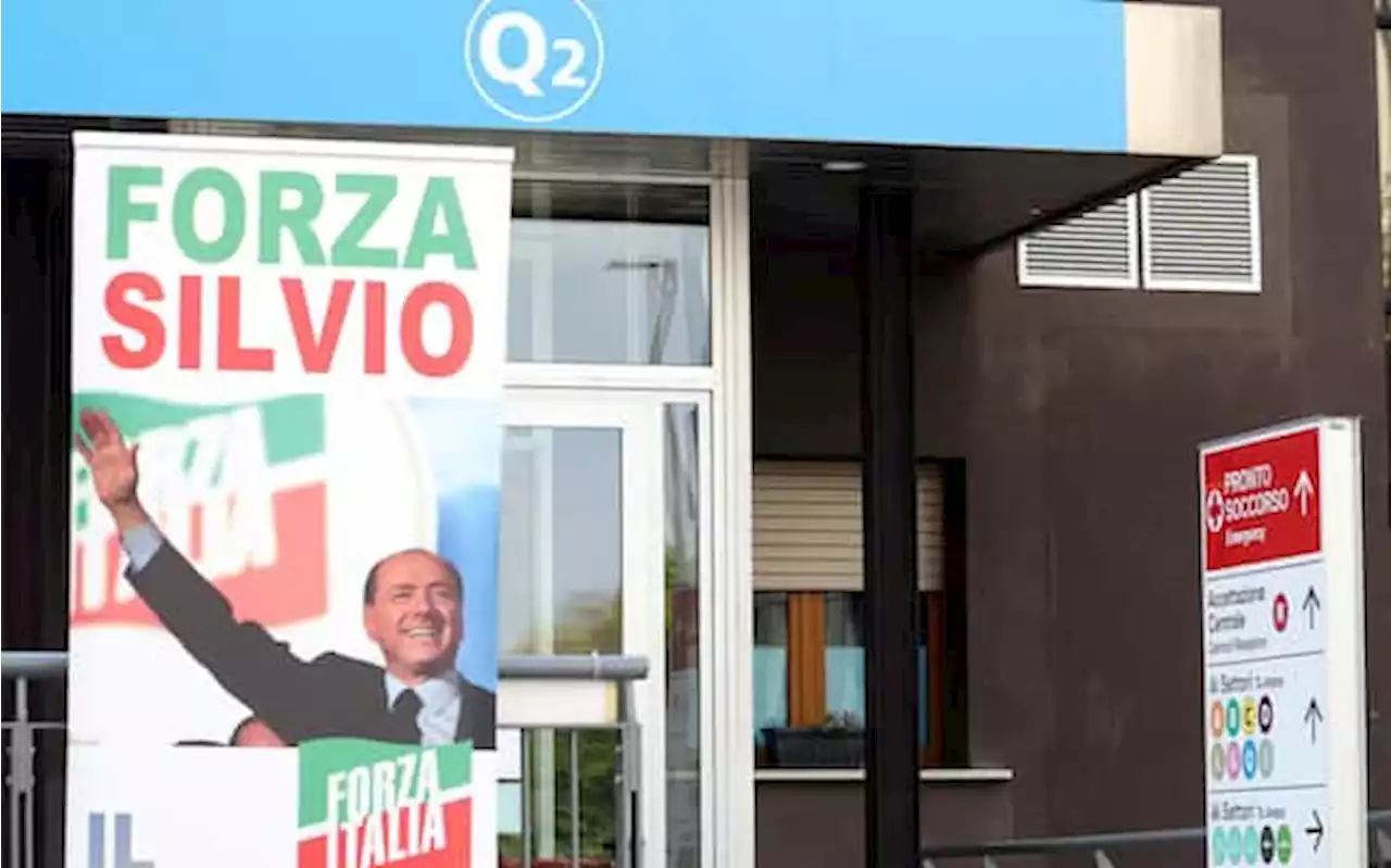 Silvio Berlusconi esce dalla terapia intensiva