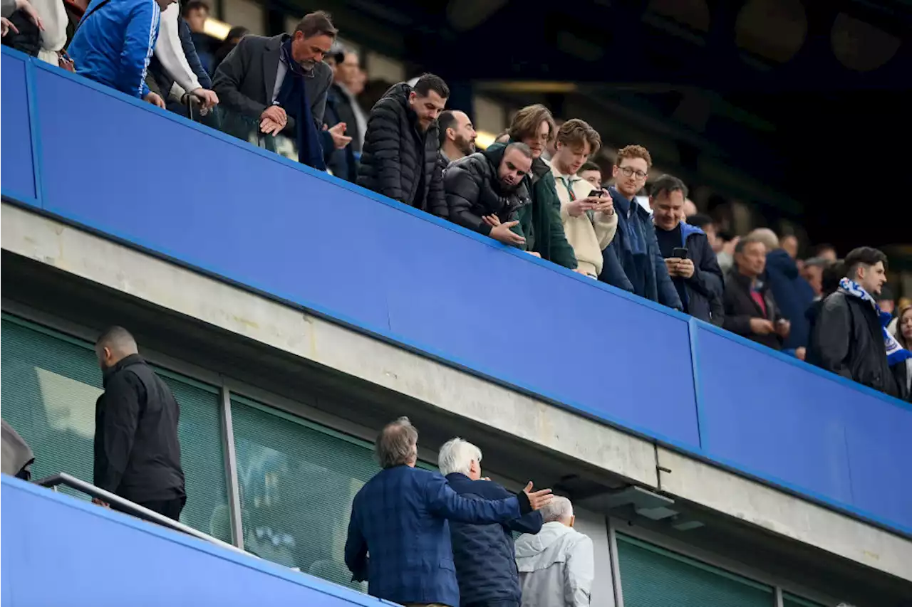 Furious Chelsea Fans Confront Owner After 12th Loss | Soccer Laduma