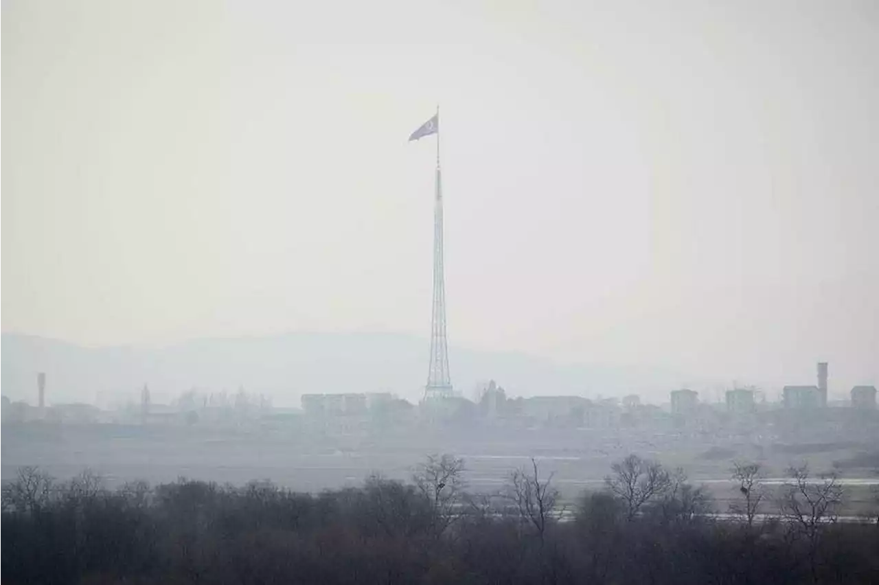 South Korea fires warning shots after North's boat crosses sea border