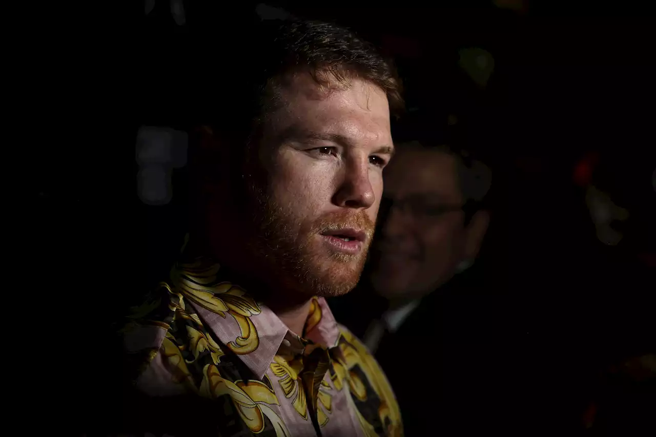 Canelo Álvarez anticipa tragedia en peleas contra luchadores: 'Los pueden matar'