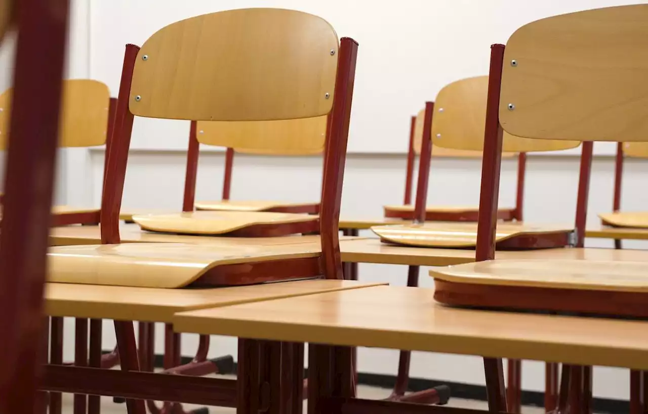 Un professeur se suicide dans sa salle de classe, sa famille porte plainte