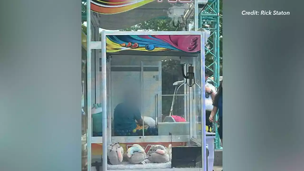 13-year-old boy gets trapped inside Carowinds' claw machine