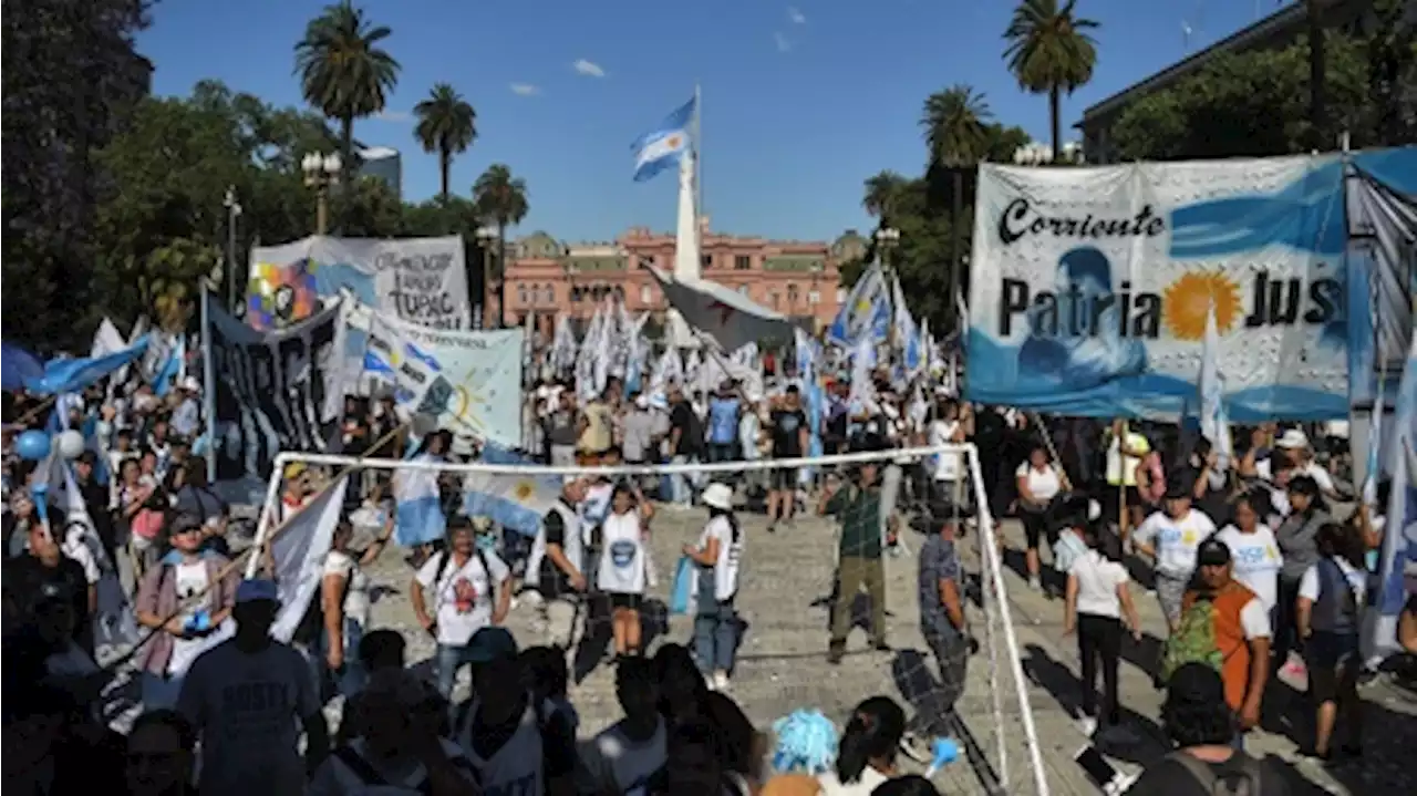 Encuentro Patriótico y Bloque Social marchan contra el FMI y el Comando Sur