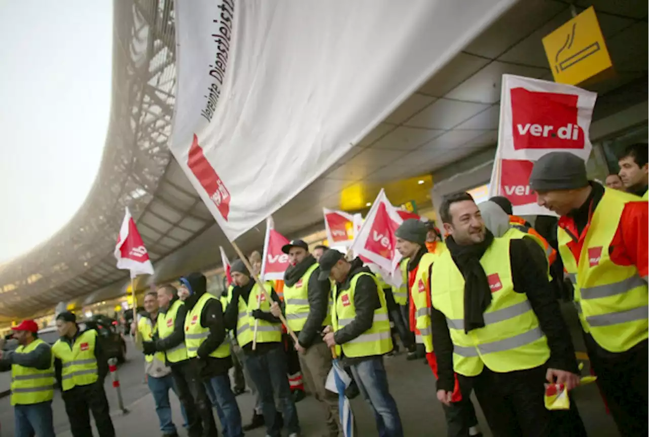 Verdi droht mit weiteren Warnstreiks an NRW-Flughäfen