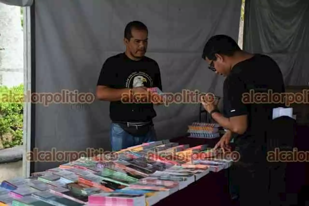 Apoyen a libreros de Xalapa; “si no fuera por eventos ya hubiéramos cerrado”