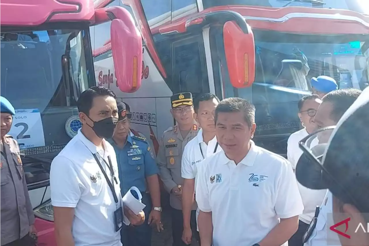 Dirut Pelindo cek tempat duduk bus mudik gratis