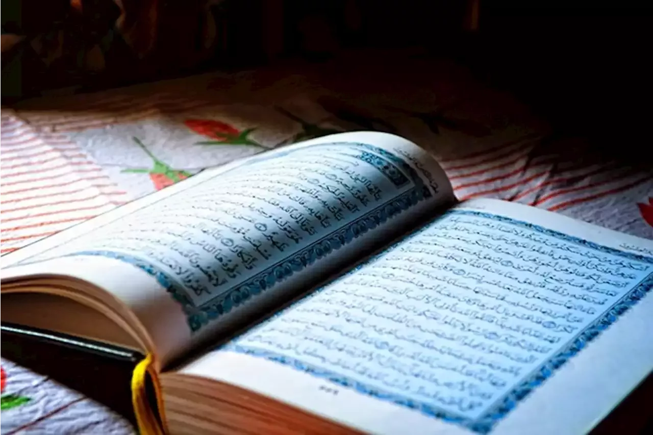 Bacaan Surat Al Hujurat Ayat Arab Latin Dan Artinya