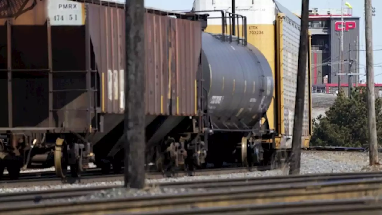 CP Rail launches major clean-up effort after derailment in Maine - BNN Bloomberg