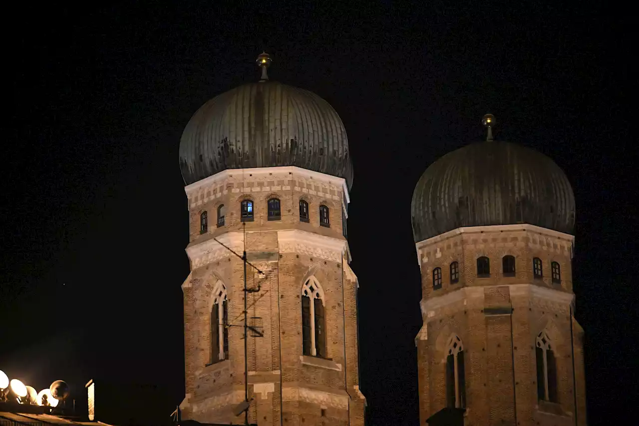 Baudenkmäler dürfen wieder beleuchtet werden