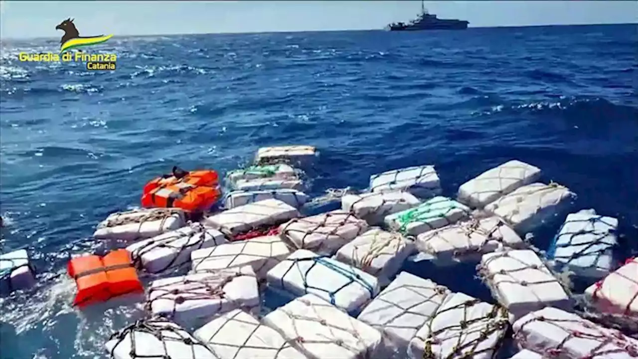 Cocaine worth nearly $440 million found floating in the sea off Italy | CNN