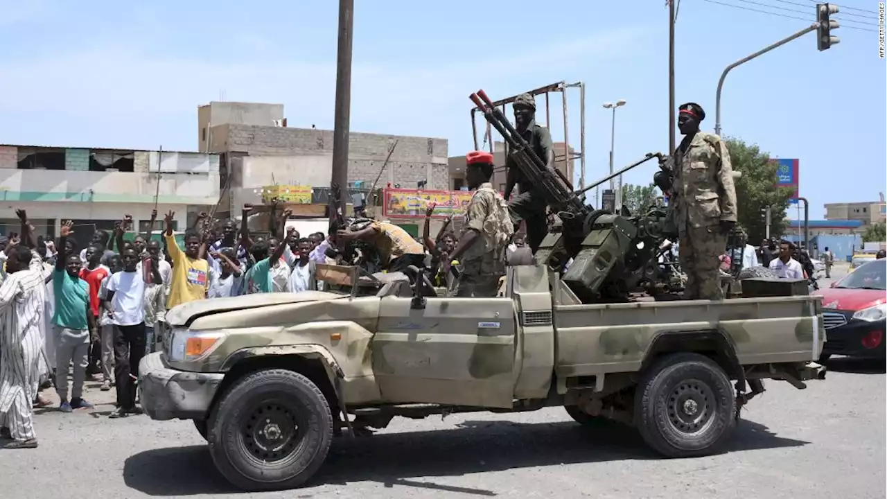 Live updates: Sudan paramilitary group and army clash in third day of fighting