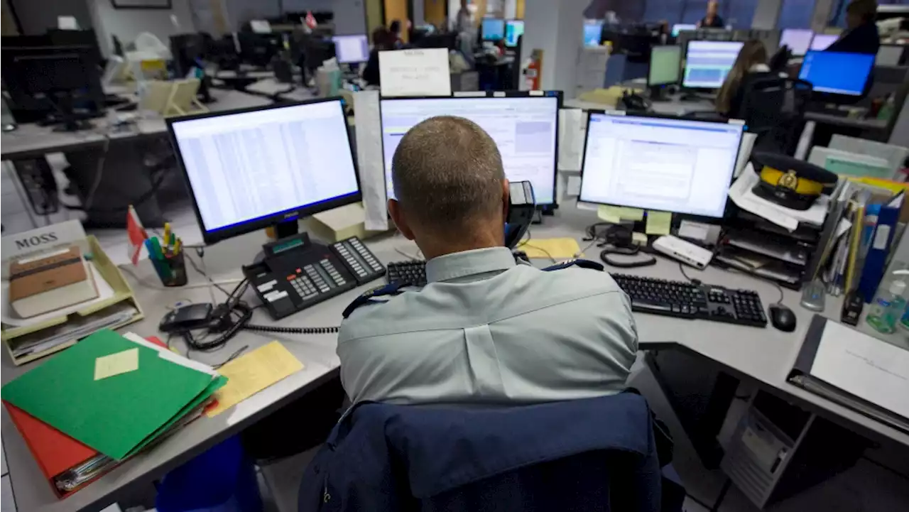 'Gross mismanagement' sparking shortage of RCMP 911 operators, union leader says