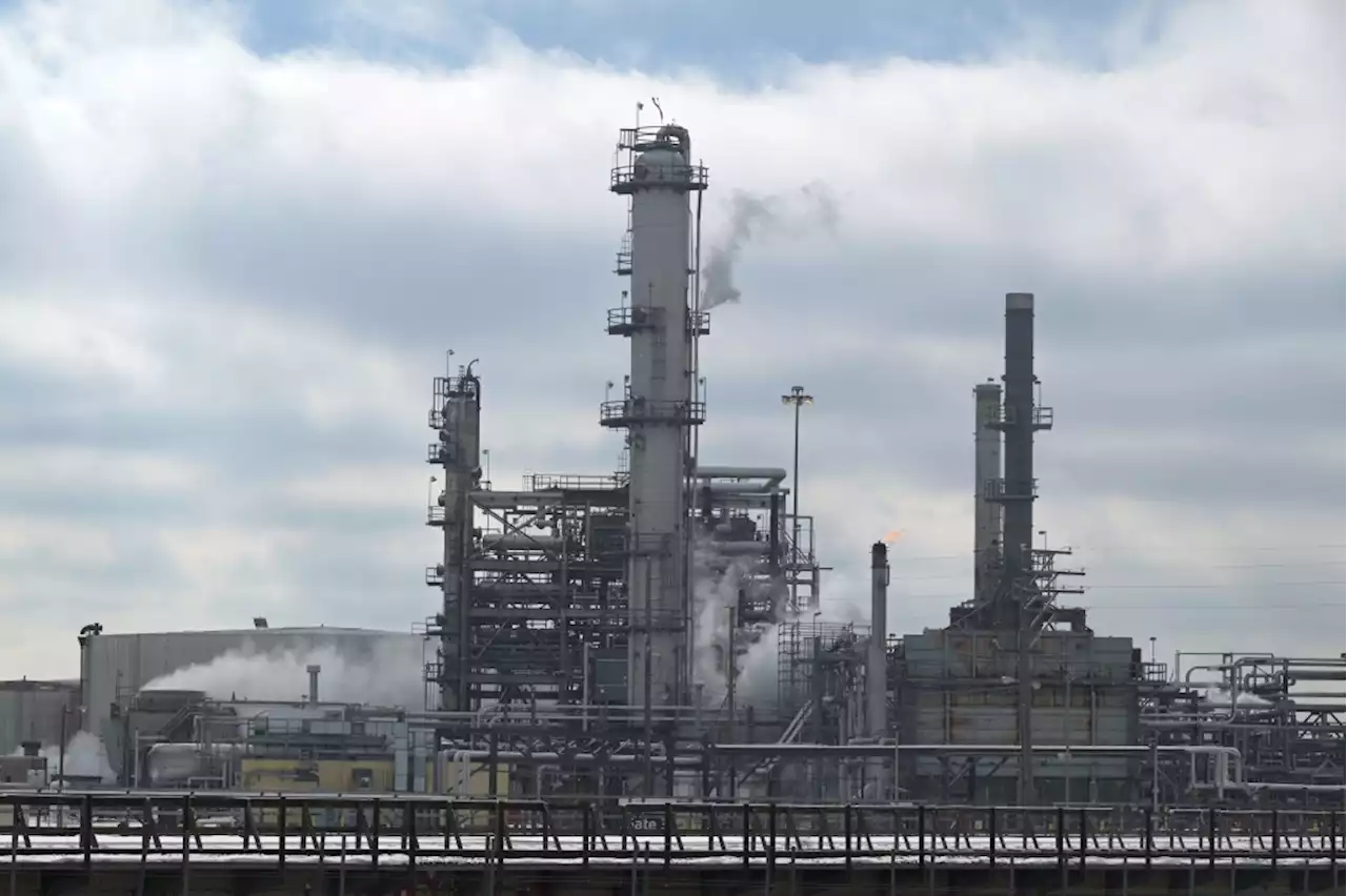 Suncor shutting down one of three plants for $100 million maintenance project at Commerce City refinery