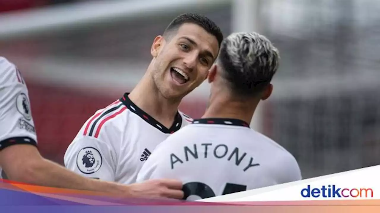 Hari Spesial untuk Diogo Dallot, Bikin Gol di Laga ke-100 buat MU