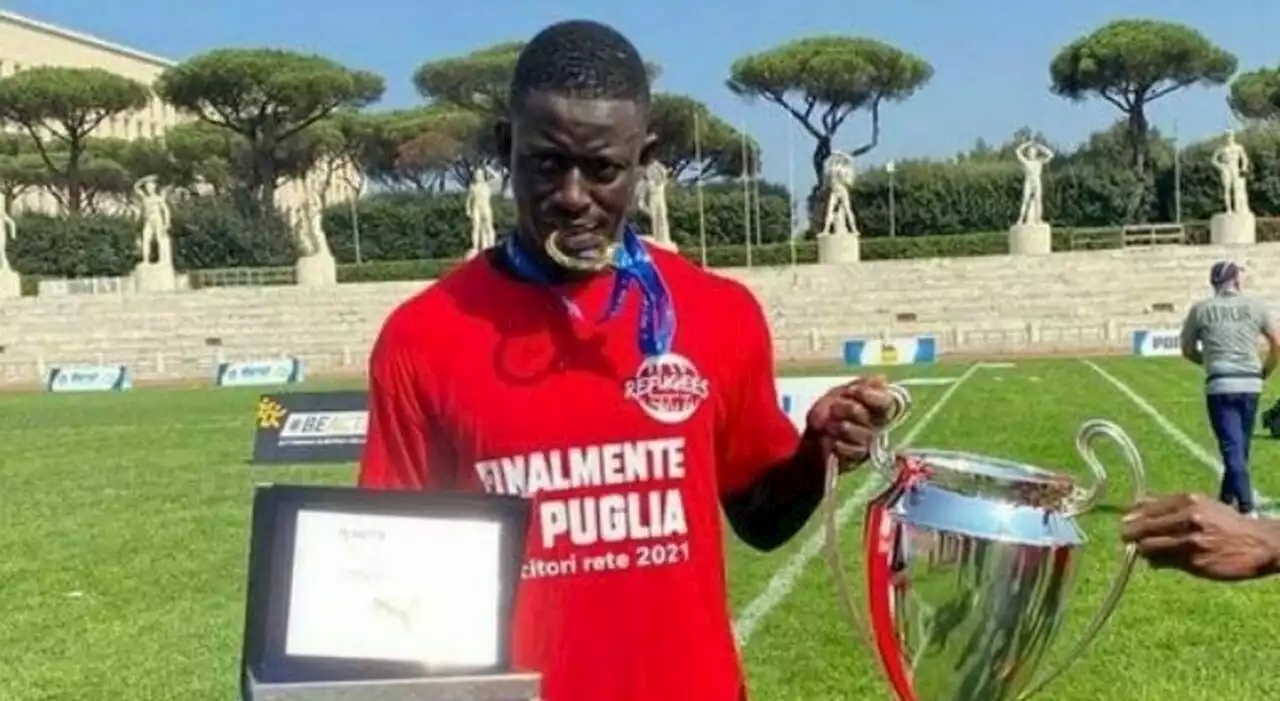 Ndione Souleymane, morto per malore nel sonno giovane portiere dei rifugiati: trovato senza vita dallo zio