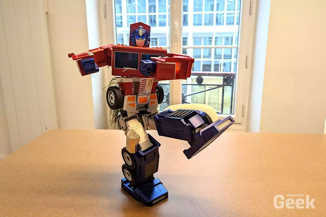 Test Robosen Flagship Optimus Prime : le jouet de l'année mais pas pour les enfants !