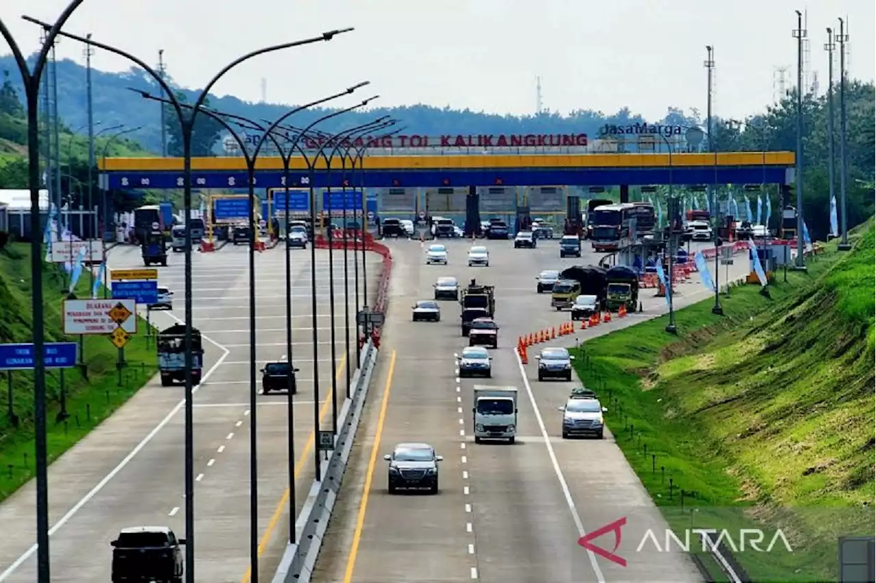 Pantauan Mudik, 15.246 Kendaraan dari Jakarta Masuk Tol Kalikangkung Semarang