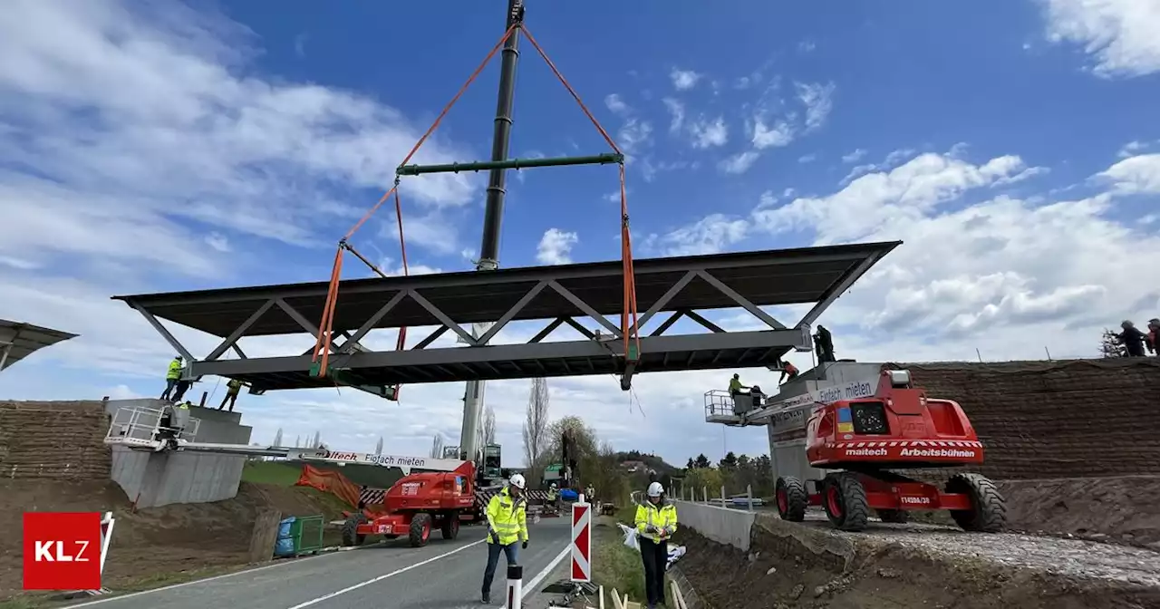 Über L409: So manövrierten riesige 'Spaghetti' die Herberstein Brücke in die richtige Position | Kleine Zeitung