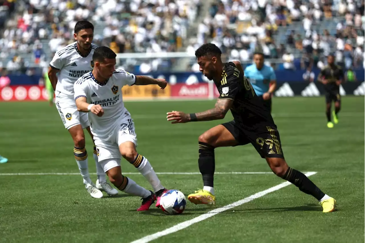 LAFC holds on to defeat rival Galaxy in first meeting of season