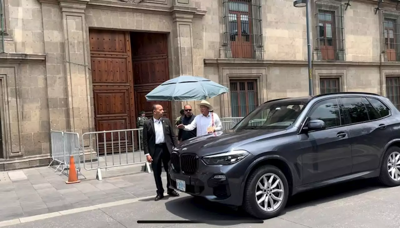 Se reúne el embajador Salazar con AMLO en Palacio Nacional