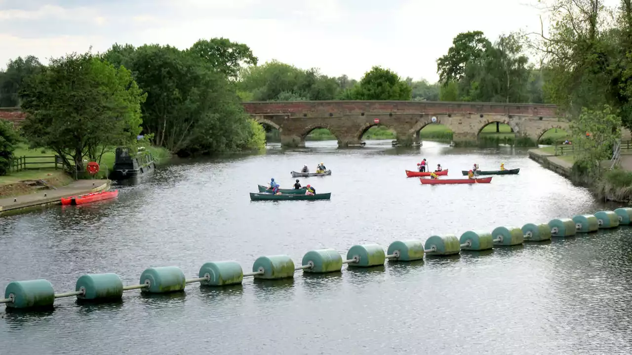 Bodies found in hunt for two canoeists who capsized in River Great Ouse