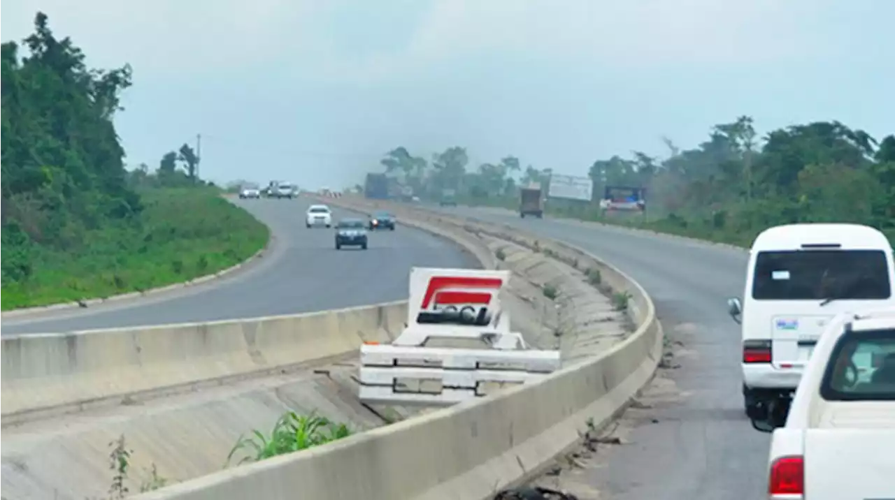 Gunmen abduct Ogun traffic official on Lagos-Ibadan expressway