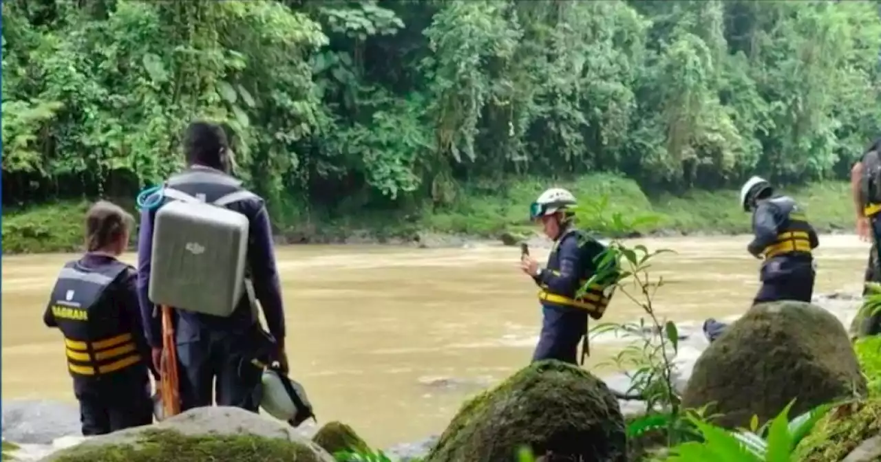 Menor de 14 años cayó de una garrucha en Urrao, Antioquia, y lleva 7 días desaparecido