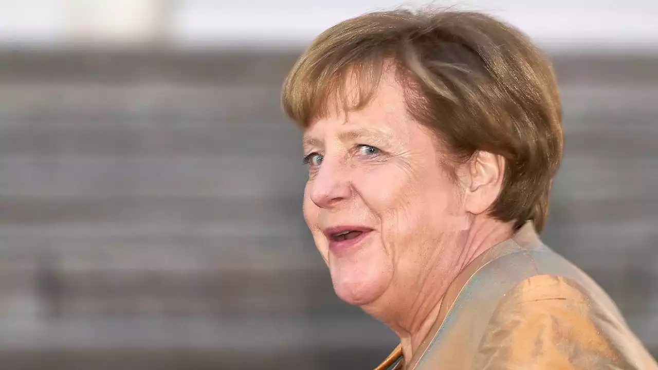 FDP zweifelt an Orden für Merkel