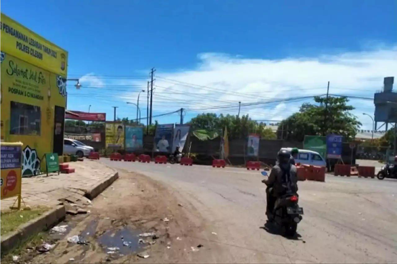 Arus Mudik, Polda Banten Tempuh Teroboson Urai Kemacetan di Jalan Lingkar Selatan Cilegon