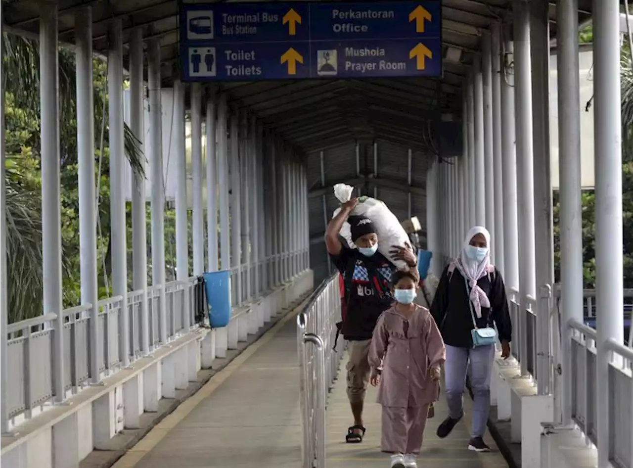 Dermaga Pelabuhan Bakauheni Lampung Sepi pada Senin Pagi