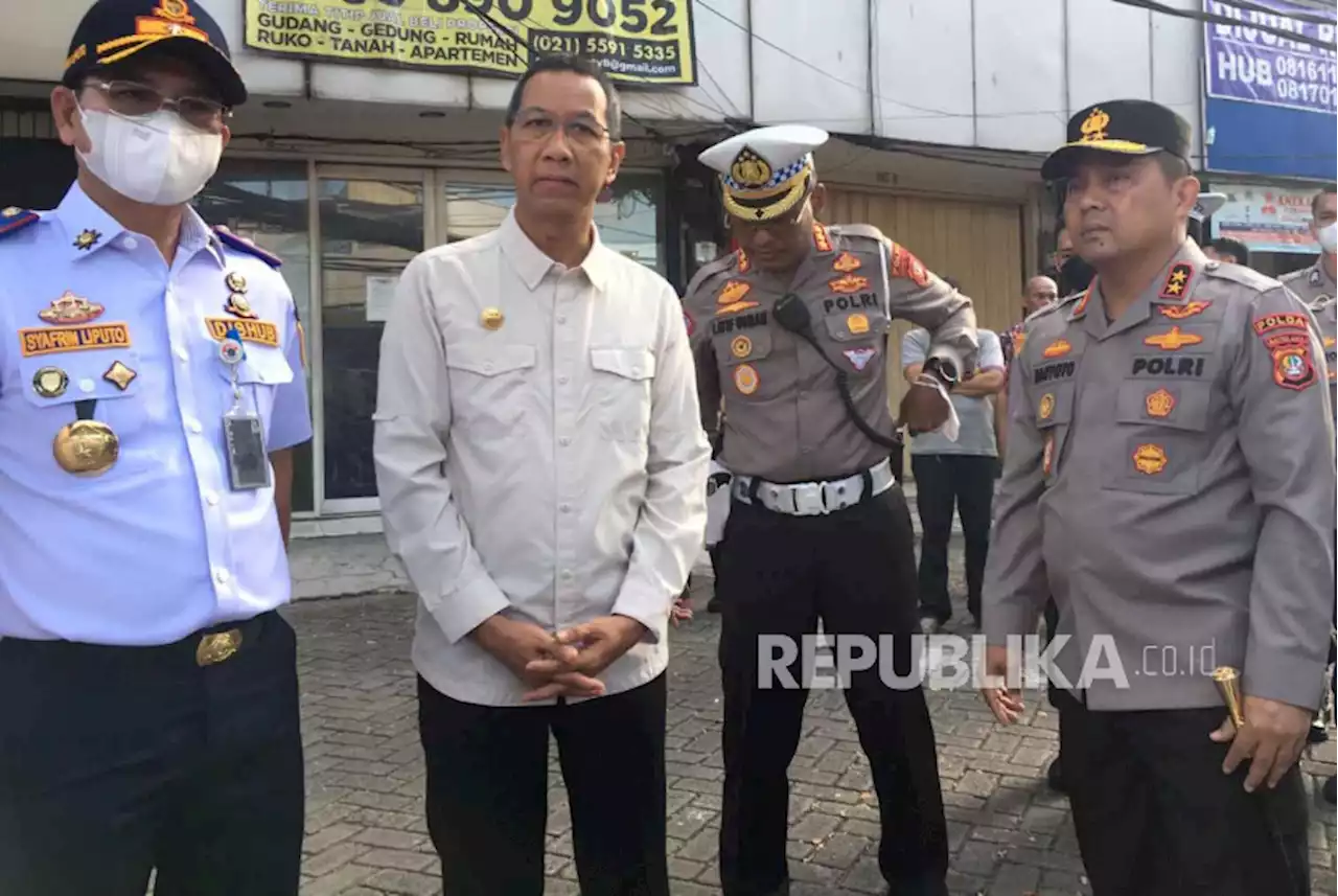 Soal Tuduhan Hancurkan |em|Legacy |/em|Anies Dalam Pembongkaran Trotoar, Pj Heru: Apaan? |Republika Online