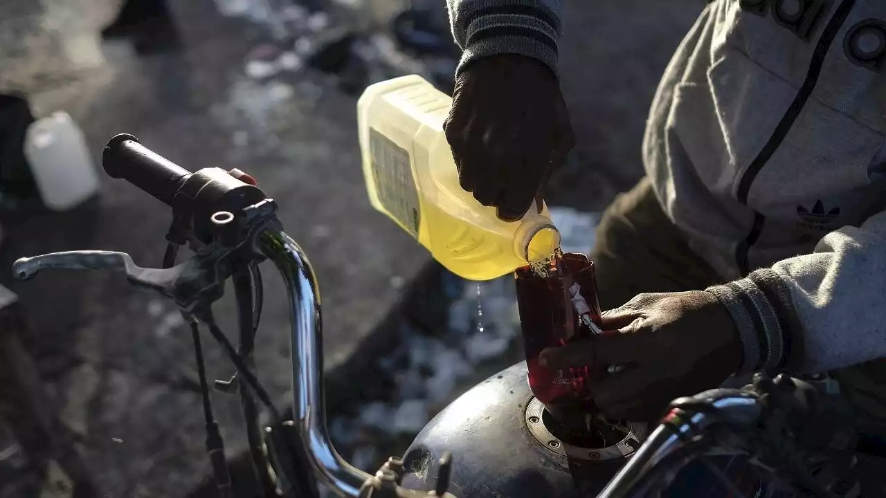 Haïti: aux Gonaïves, le marché noir du carburant fait bondir tous les prix