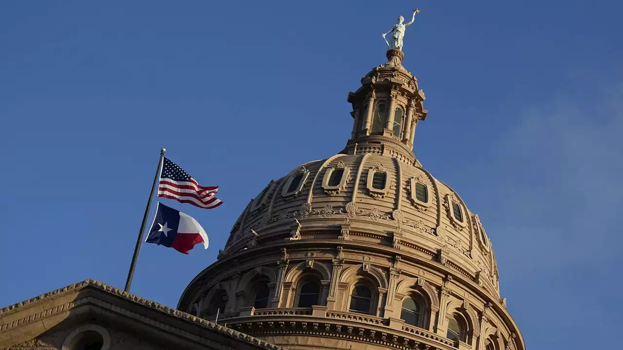 Bomb threat prompts evacuation of Texas State Capitol