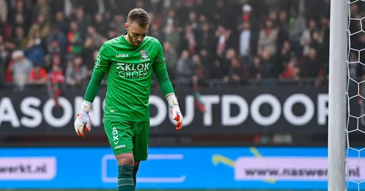 Van Hooijdonk plaatst vraagtekens: 'Heb idee dat dit zwaarder weegt bij Cillessen'