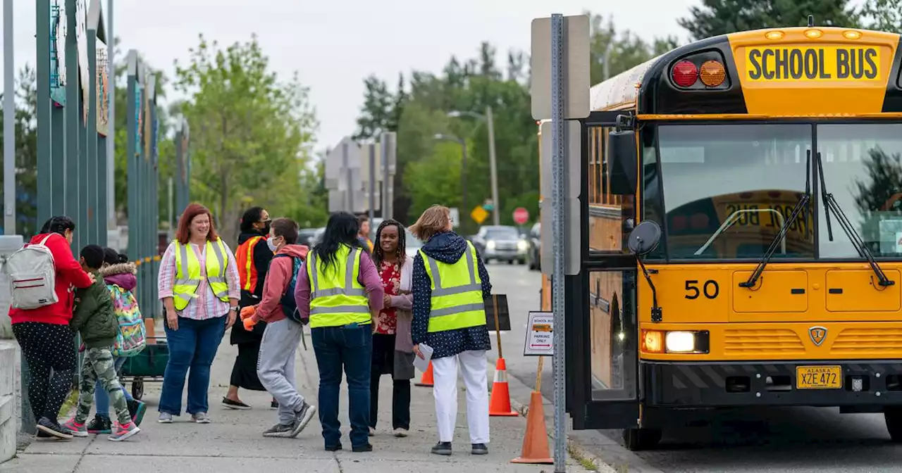 Anchorage School District recommends changing school start times