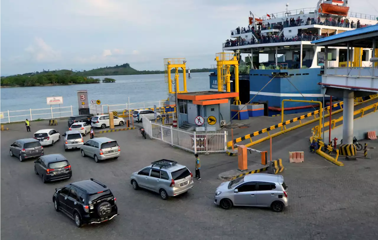 H-4 Lebaran, Pemudik Motor dari Pulau Jawa Tiba di Pelabuhan Bakauheni