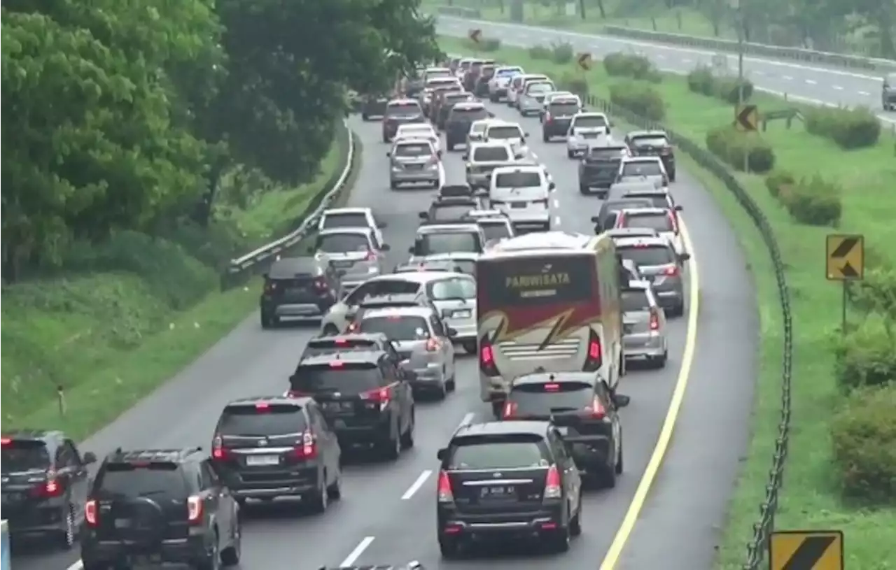 Pukul 14.30, Tol Cipali Km 72-Km 414 Kalikangkung Berlaku One Way