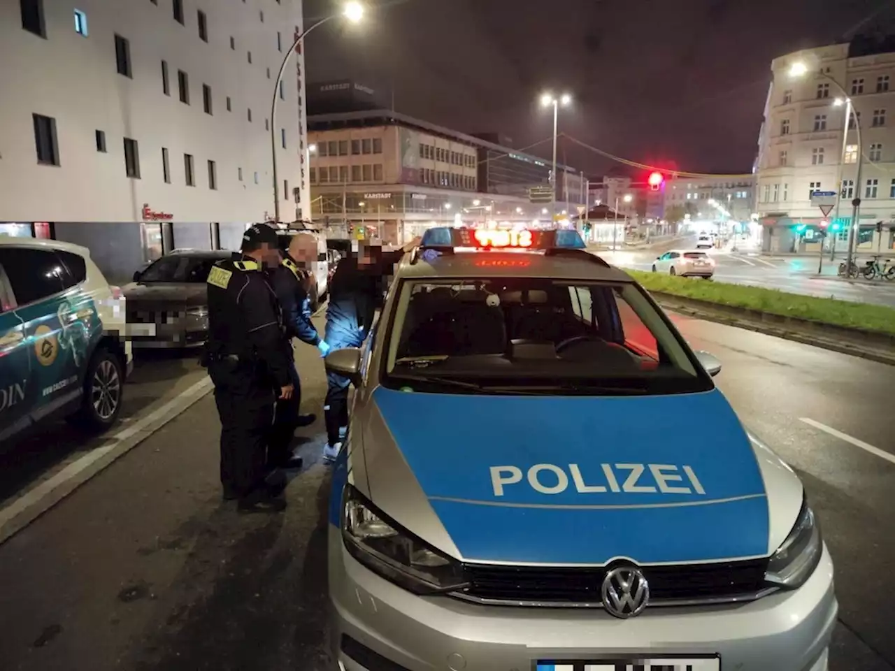 Polizei stoppt berauschten Mercedes-Fahrer in Berlin-Neukölln: Festnahme