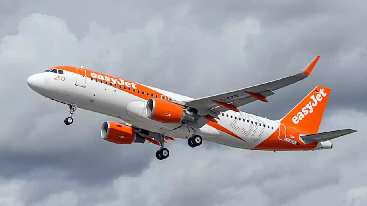 Billigflieger Easyjet hebt Gewinnprognose erneut an