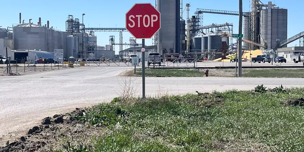 1 killed, 4 hurt in ethanol plant explosion in Nebraska