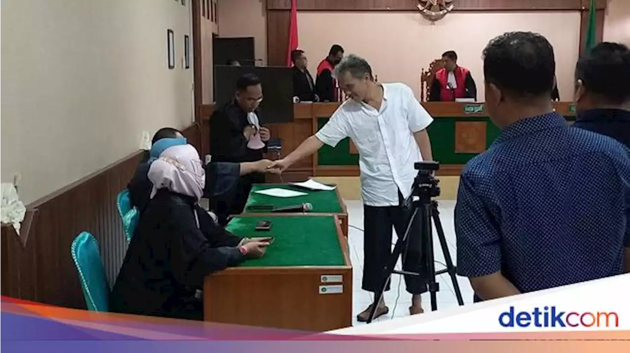 Bambang Tri juga Divonis 6 Tahun Bui Terkait Kasus Ijazah Palsu Jokowi