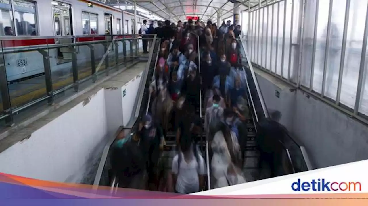 Pengguna KRL Sepakat Stasiun Manggarai Jangan Jadi Stasiun Transit