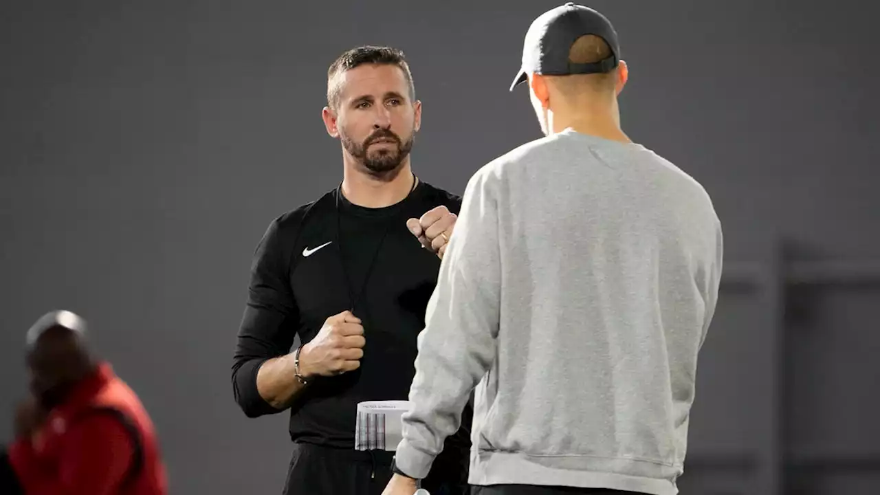 Brian Hartline shows growth as play-caller in Ohio State spring practice, Ryan Day says