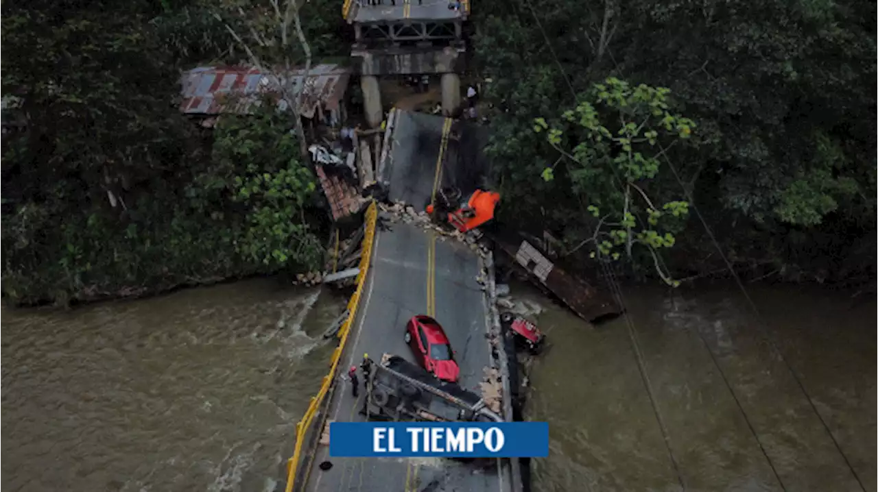 Puente El Alambrado: empresas de transporte están cruzando pasajeros por el río