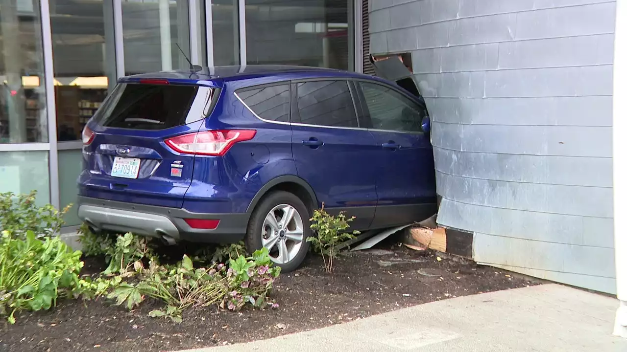 Car crashes into library in Seattle's Ballard neighborhood, no injuries