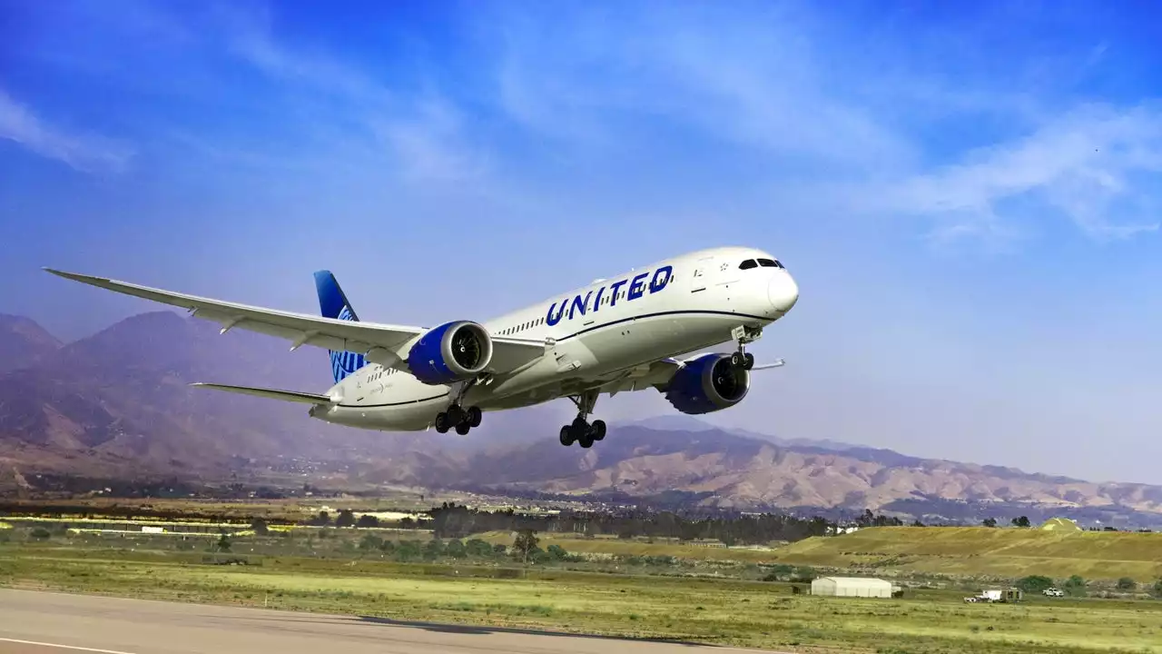 United Airlines expands service from LAX to Australia